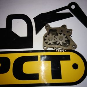 Насос масляный Komatsu PC200-7