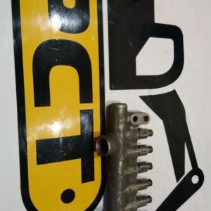 Топливная рампа (рейка) Isuzu 6HK1
